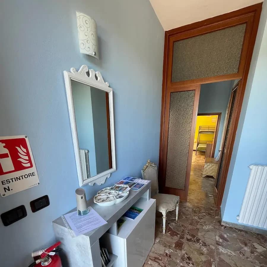 Appartamento_solemare_san_vincenzo_ingresso