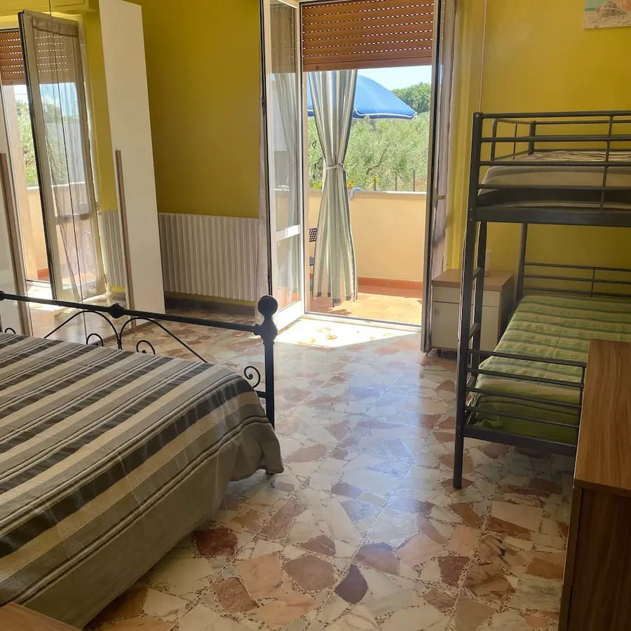 Appartamento_solemare_san_vincenzo_camera