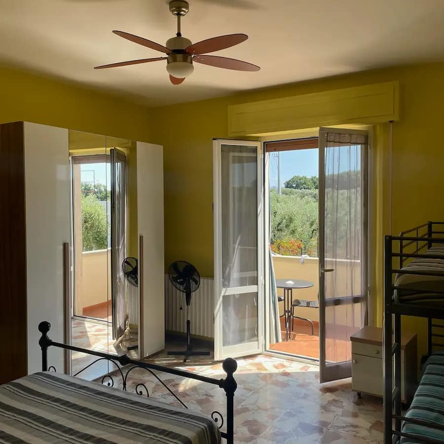 Appartamento_solemare_san_vincenzo_camera